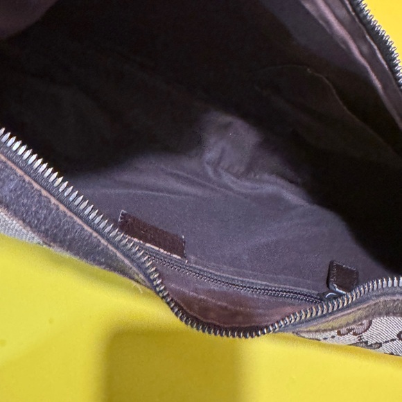 Gucci Vintage Sherry line Beige Monogram Shoulder Bag - Picture 7 of 16